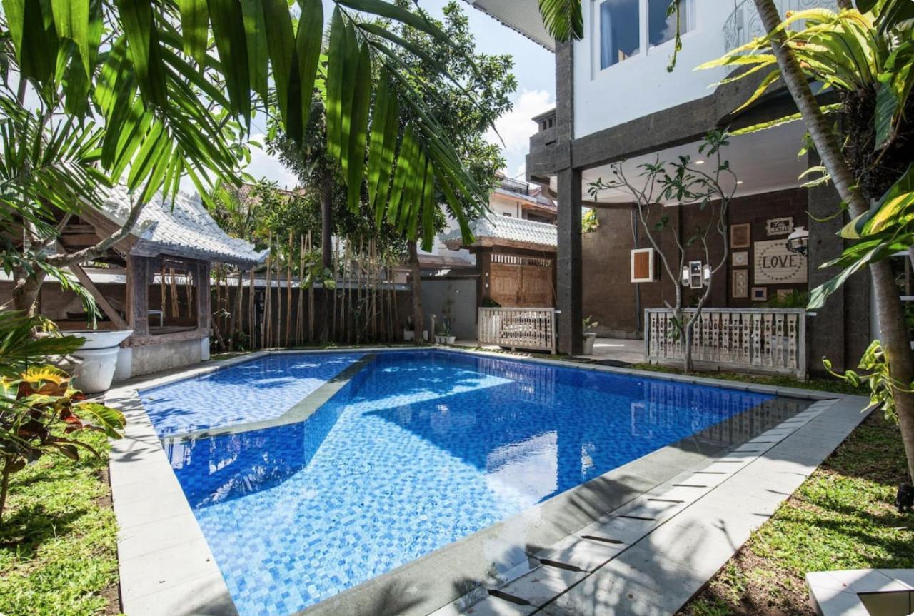 Villa Alexandra Seminyak Kerobokan Esterno foto